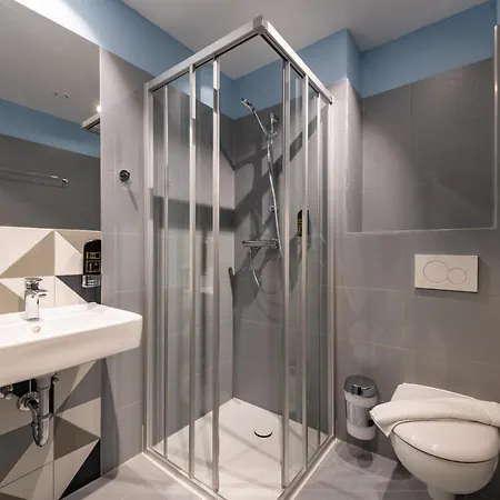 Meininger Zentrum Отель Инсбрук