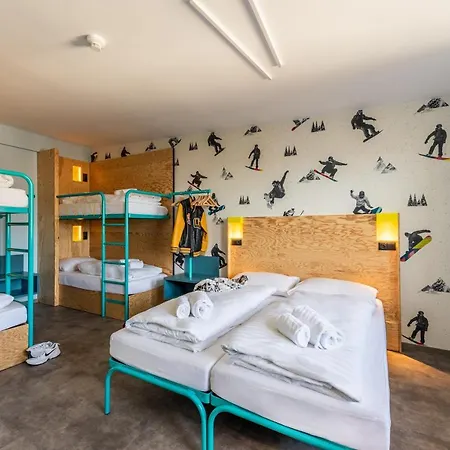 Meininger Zentrum Отель Инсбрук