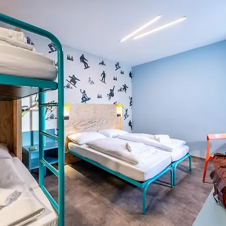 Meininger Zentrum Отель Инсбрук