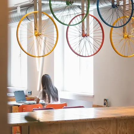 Meininger Zentrum Отель Инсбрук